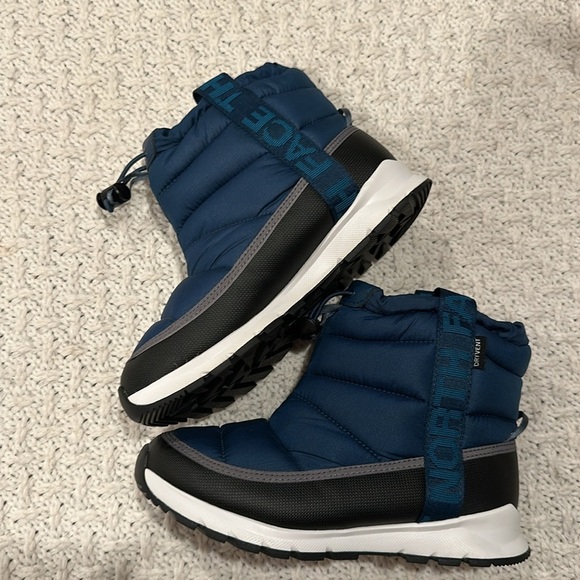 NWOB The North Face Thermoball ECO SNOW KIDS Blue Quilted Boots 4 DRIVENT - Picture 3 of 13